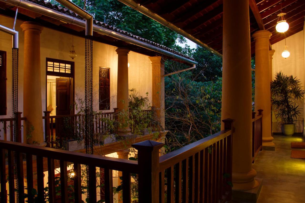 Bed and Breakfast Sri Yoga Shala Унаватуна Экстерьер фото